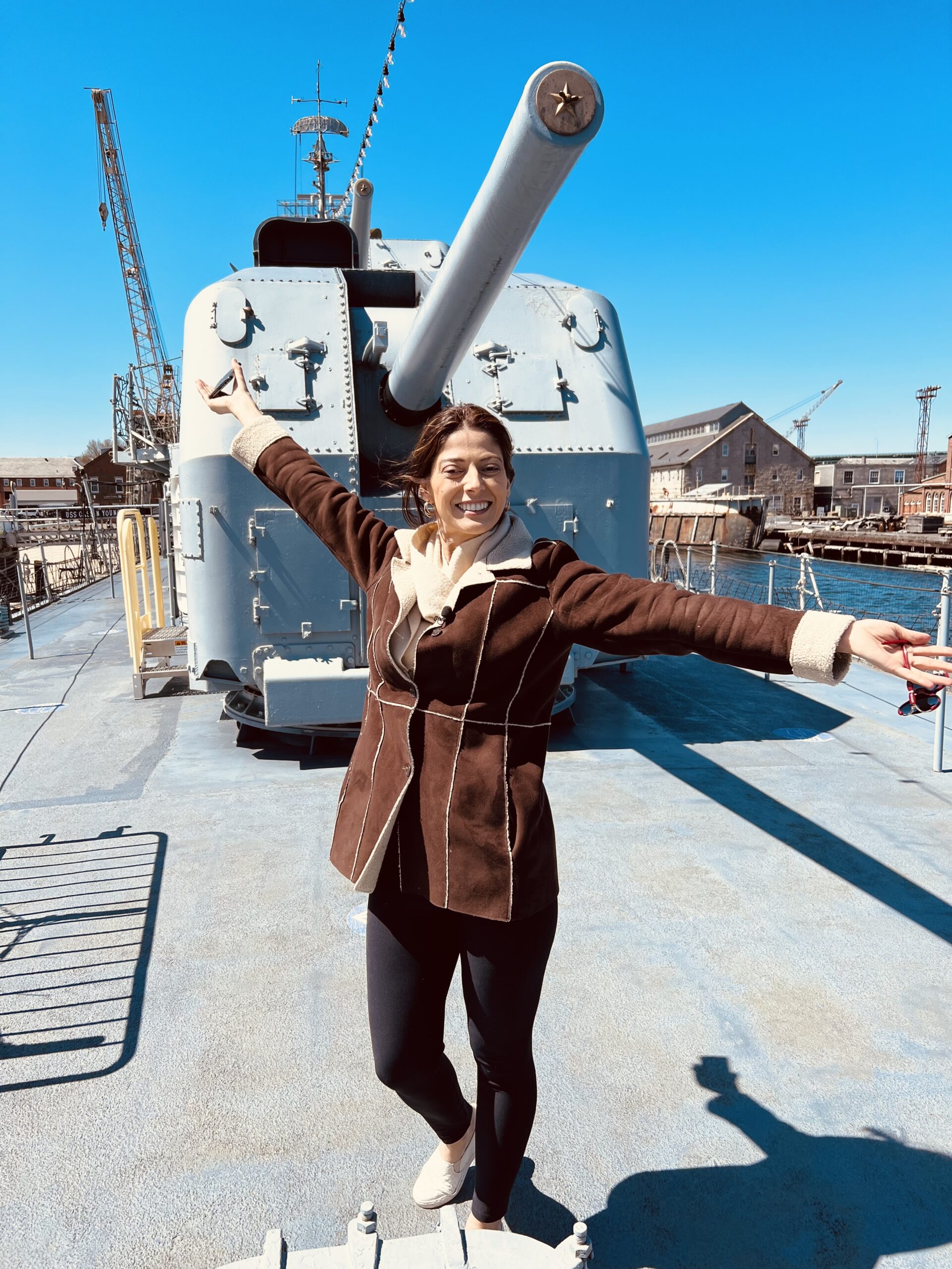 Gislene Bastos visita navio da marinha americana nos Estados Unidos